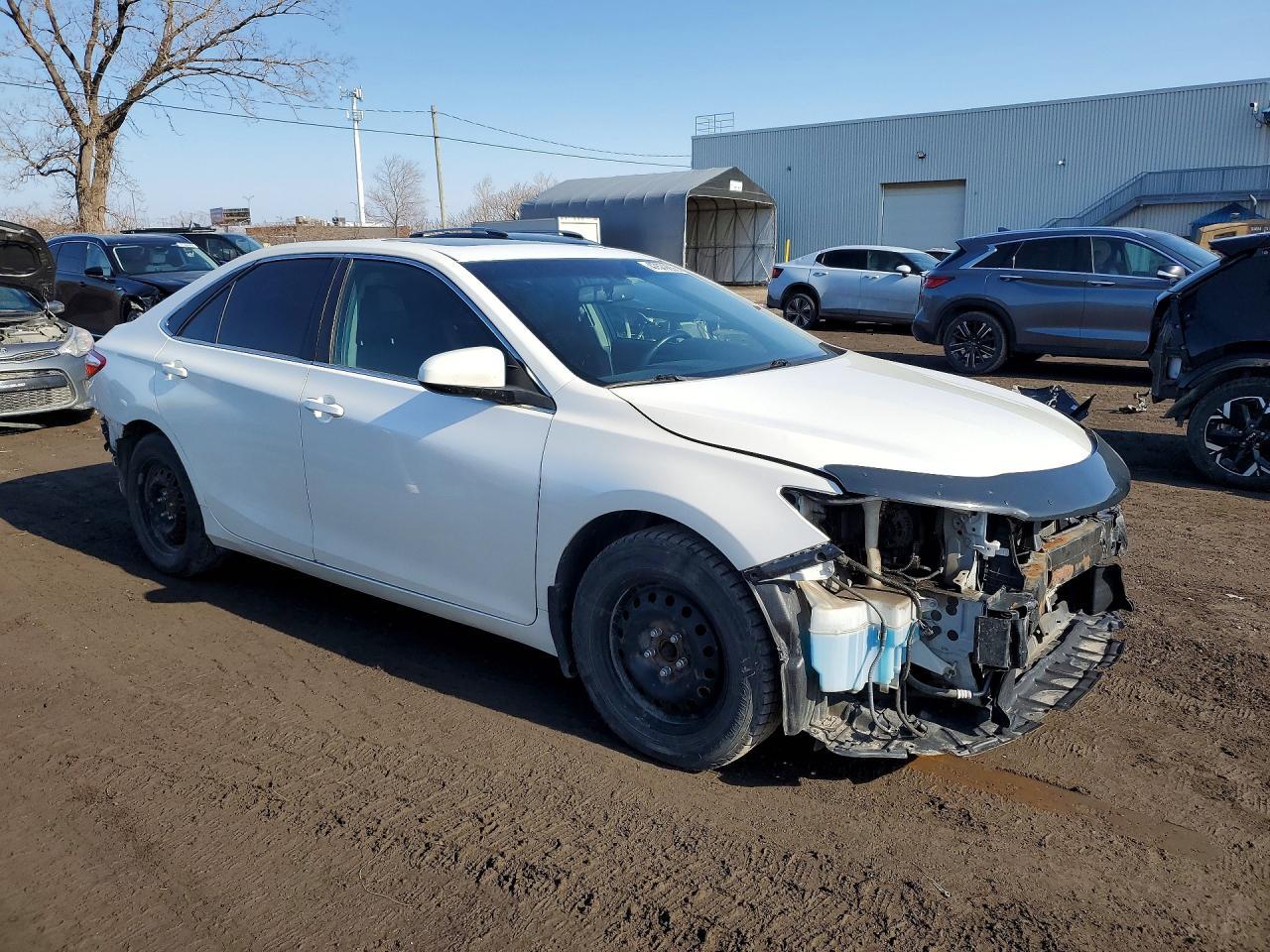 2015 Toyota Camry Le - Фото 4