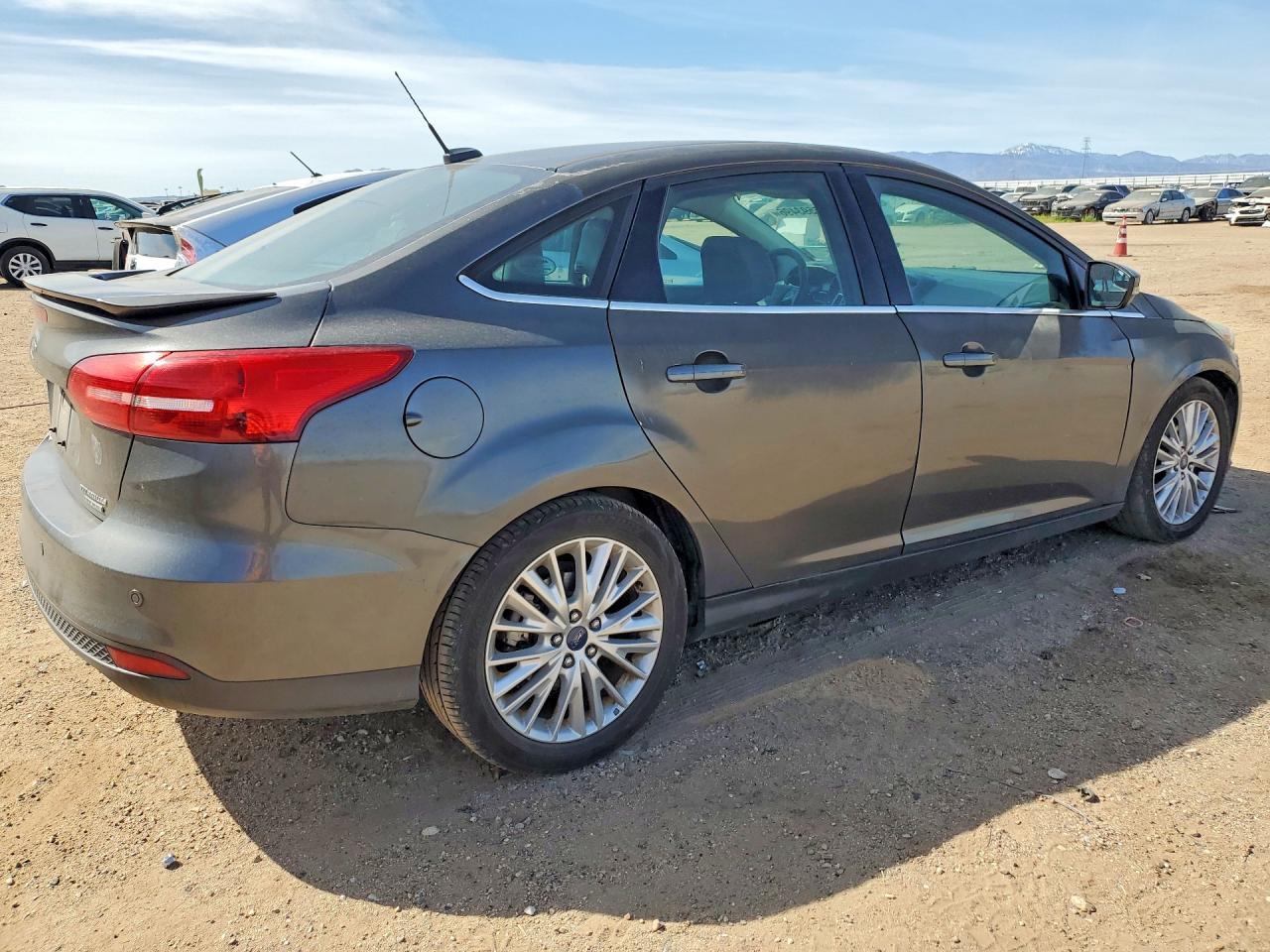 2015 Ford Focus Titanium - Фото 3
