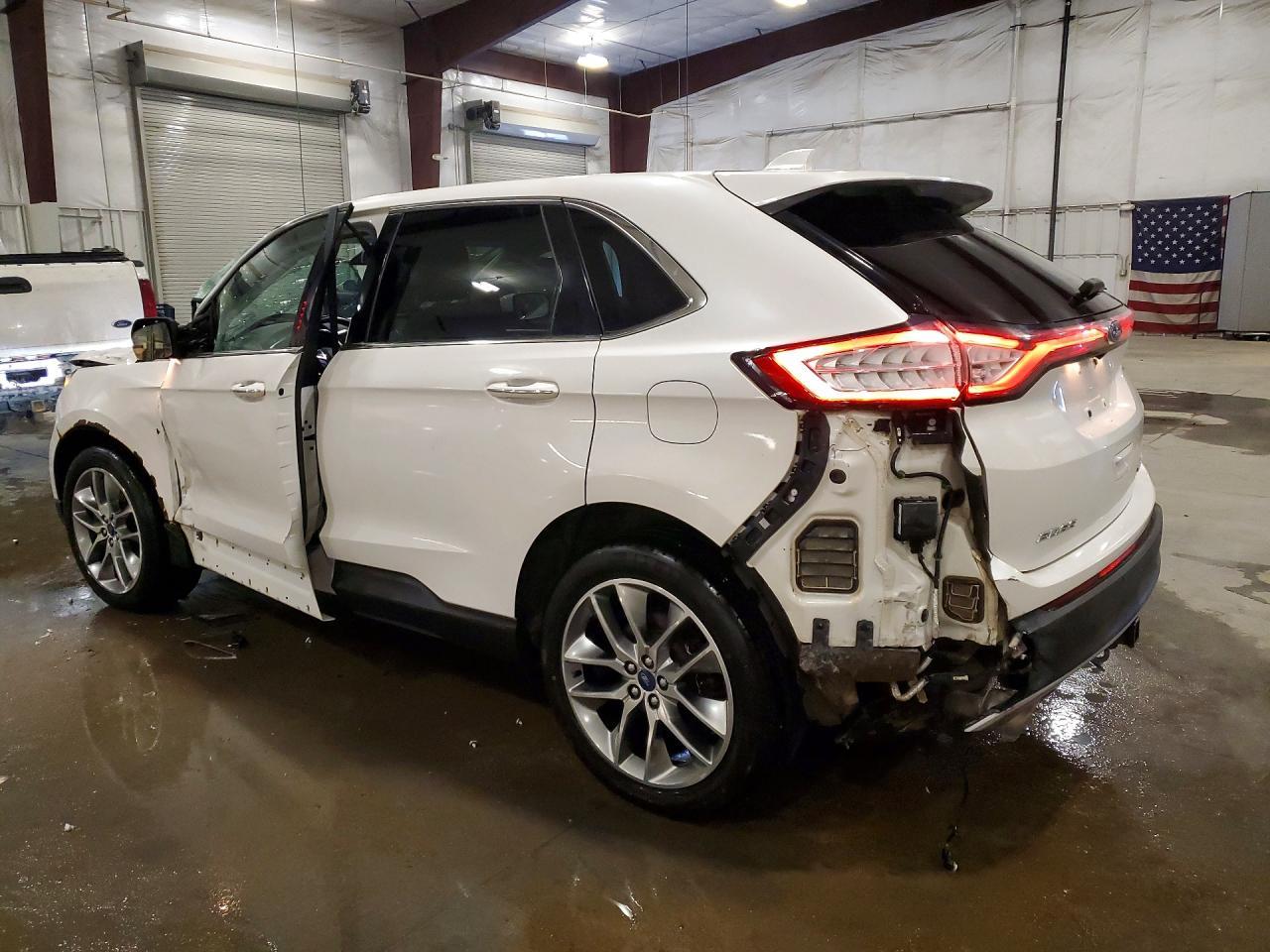 2015 Ford Edge Titanium - Фото 2