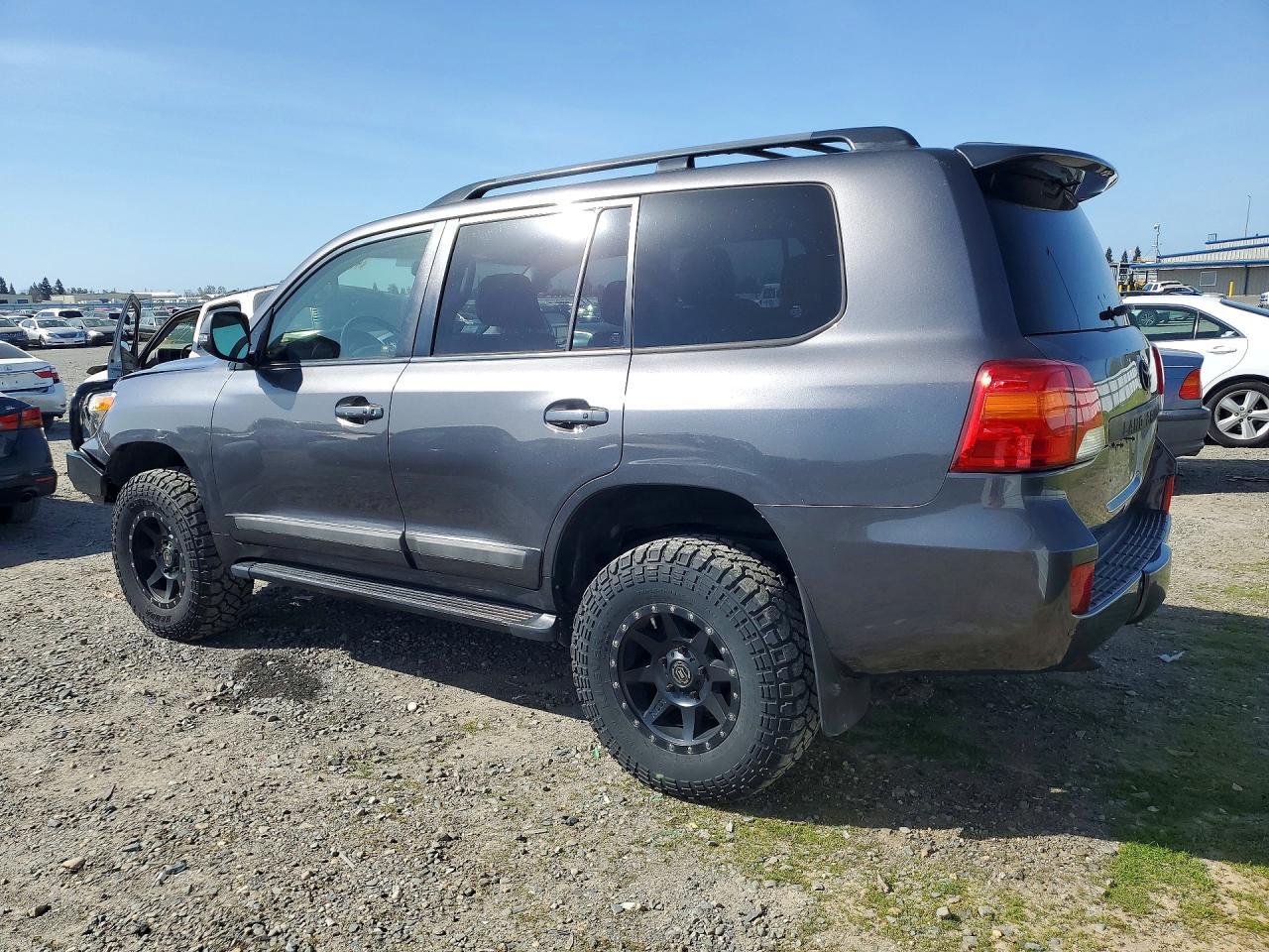 2013 Toyota Land Cruiser Base - Фото 2