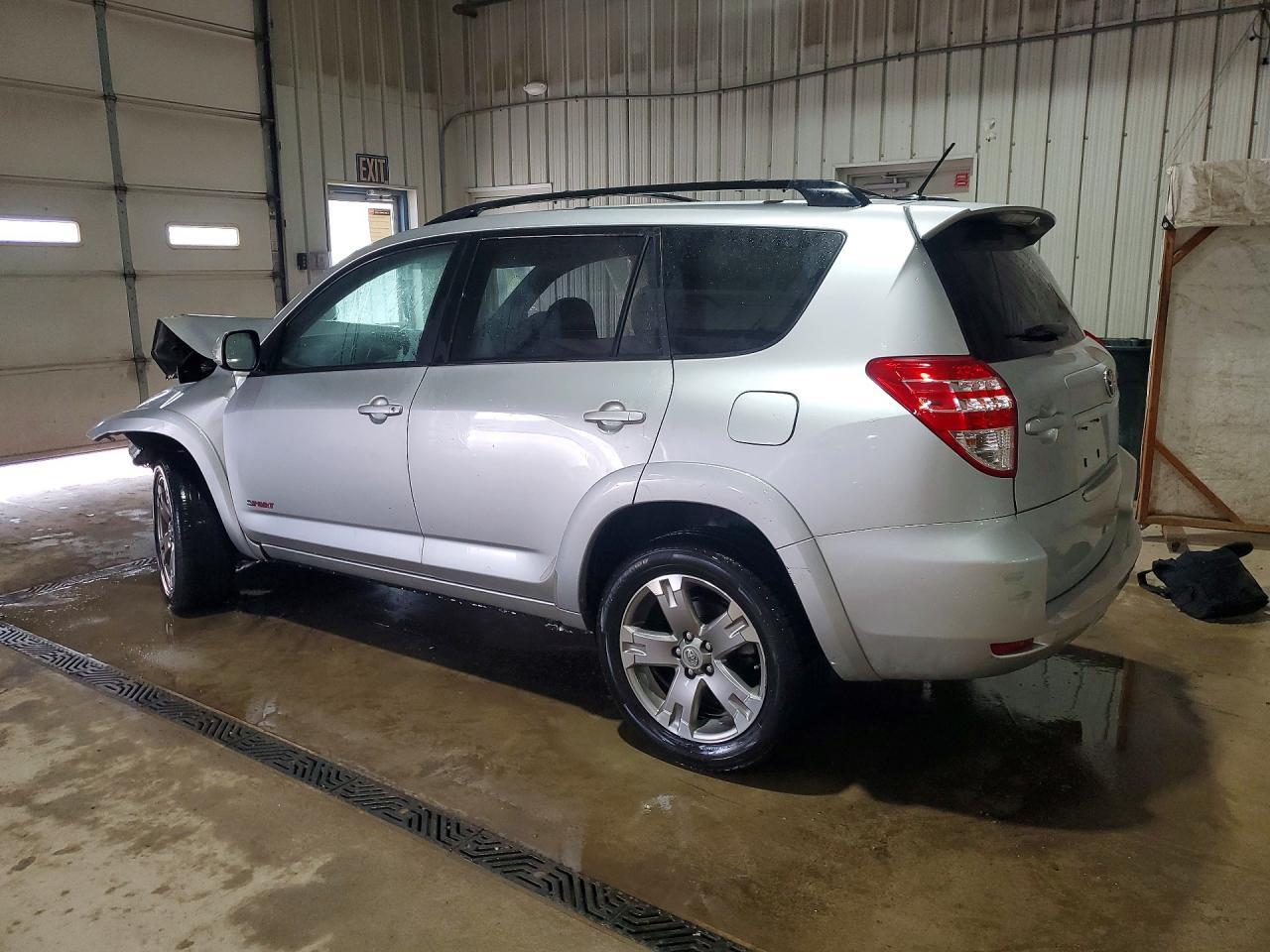 2011 Toyota Rav4 Sport - Фото 2