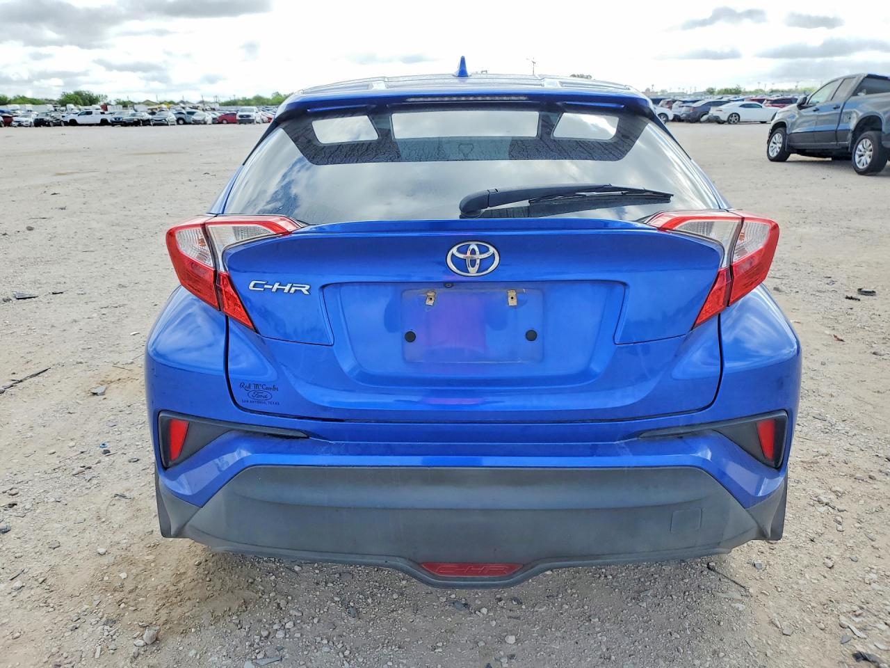 2018 Toyota C-Hr Xle Premium - Фото 6