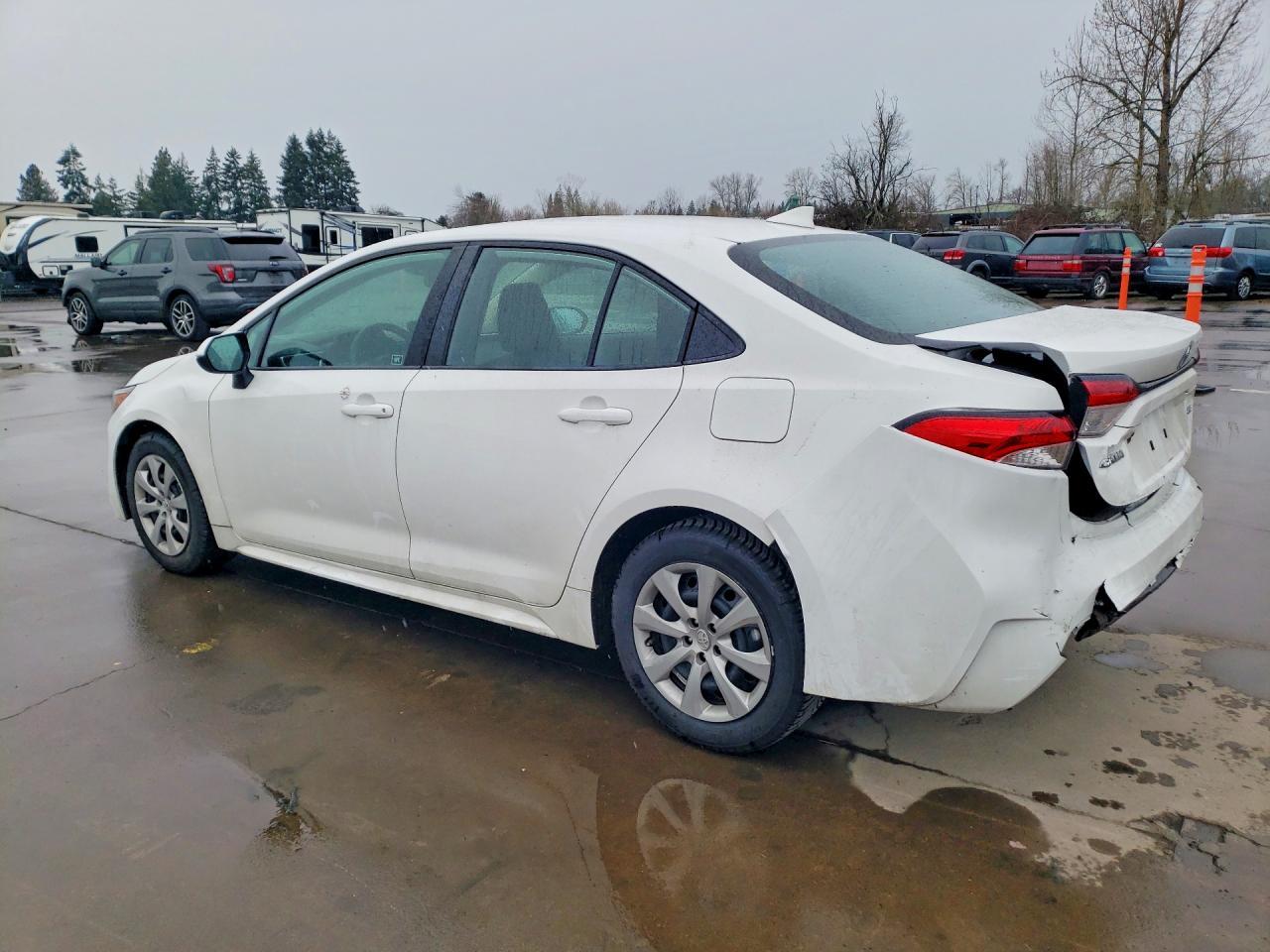 2023 Toyota Corolla Le - Image 2