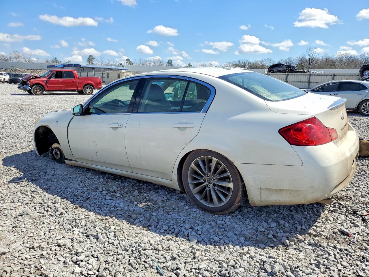 2009 Infiniti G37 Sedan Base - Фото 2