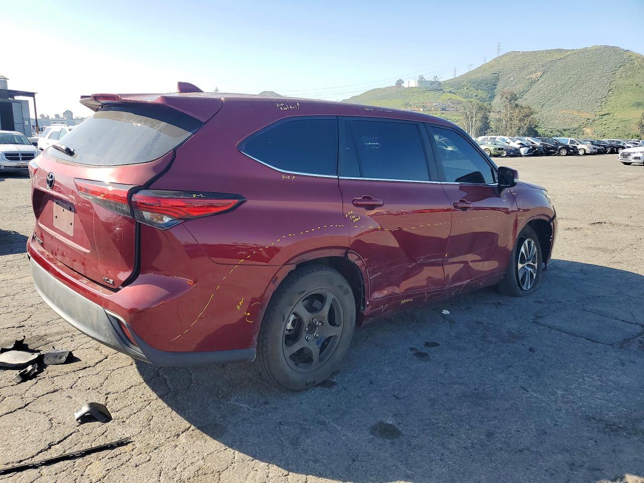 2023 Toyota Highlander Xle - Фото 3