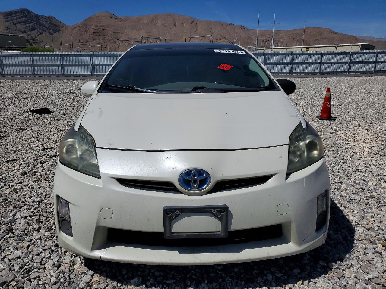 2010 Toyota Prius Iv - Фото 5