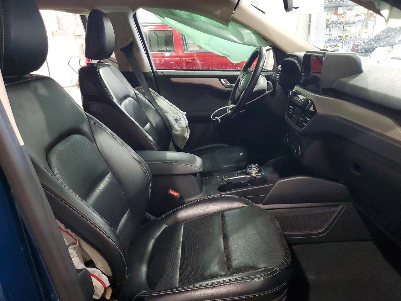 2020 Ford Escape - Image 7