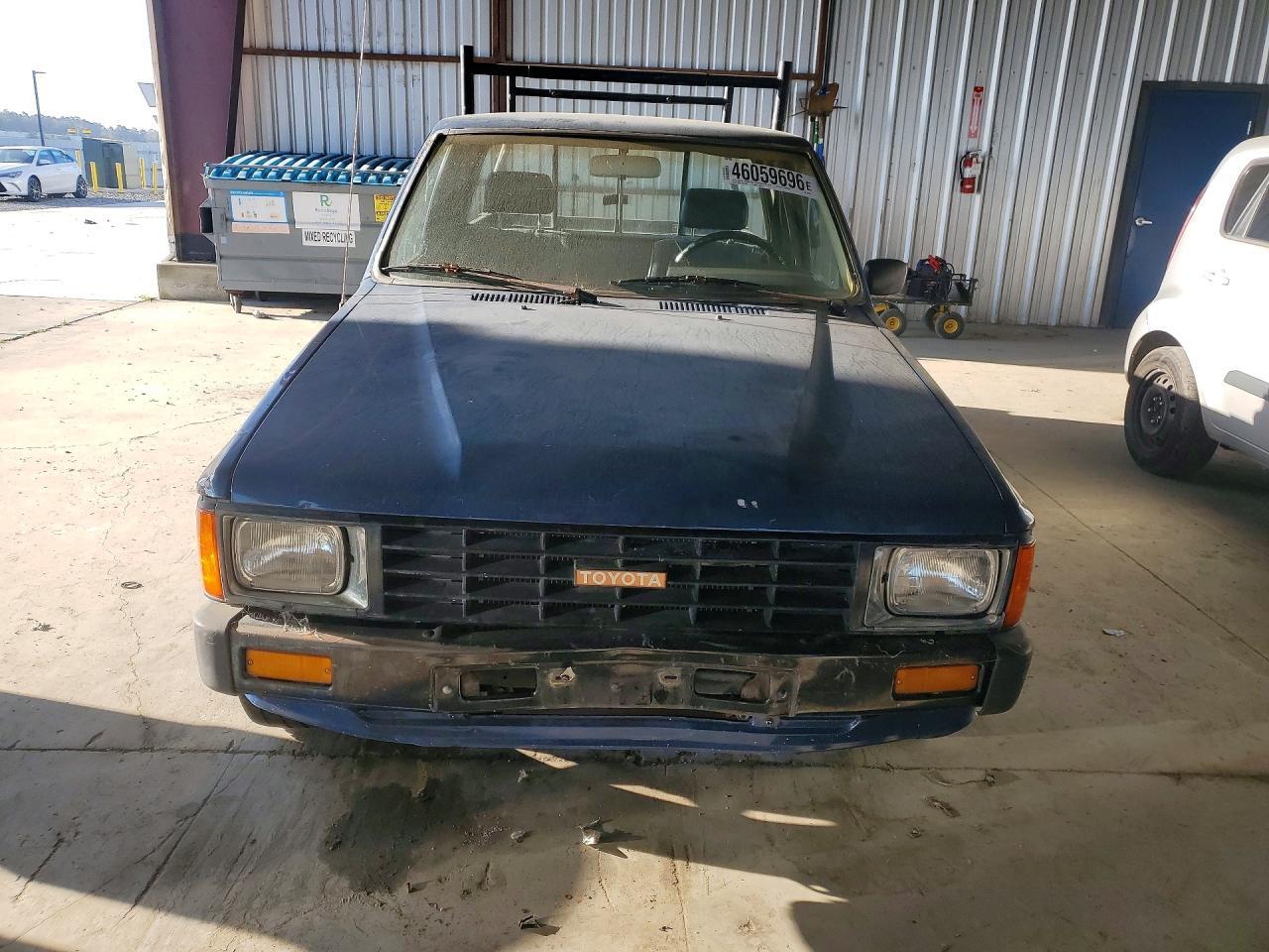 1985 Toyota Pickup Sr5 - Фото 5