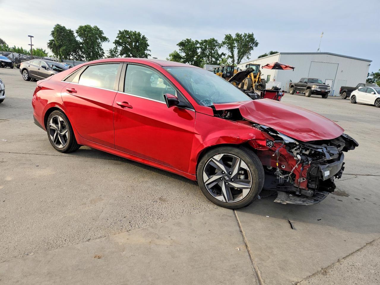 2021 Hyundai Elantra Limited - Фото 4