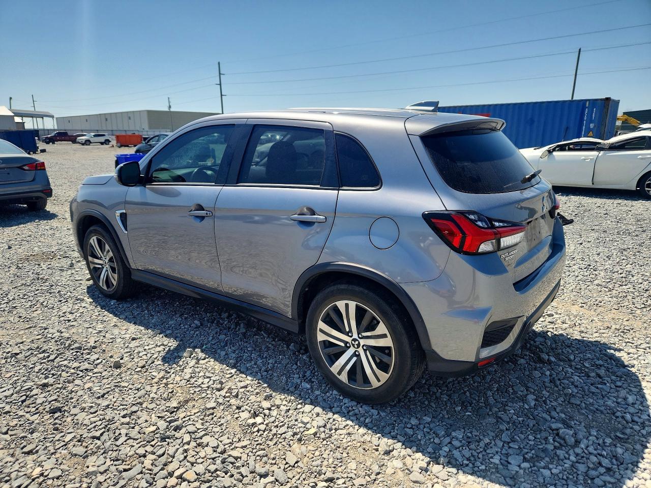 2021 Mitsubishi Outlander Sport Se - Фото 2