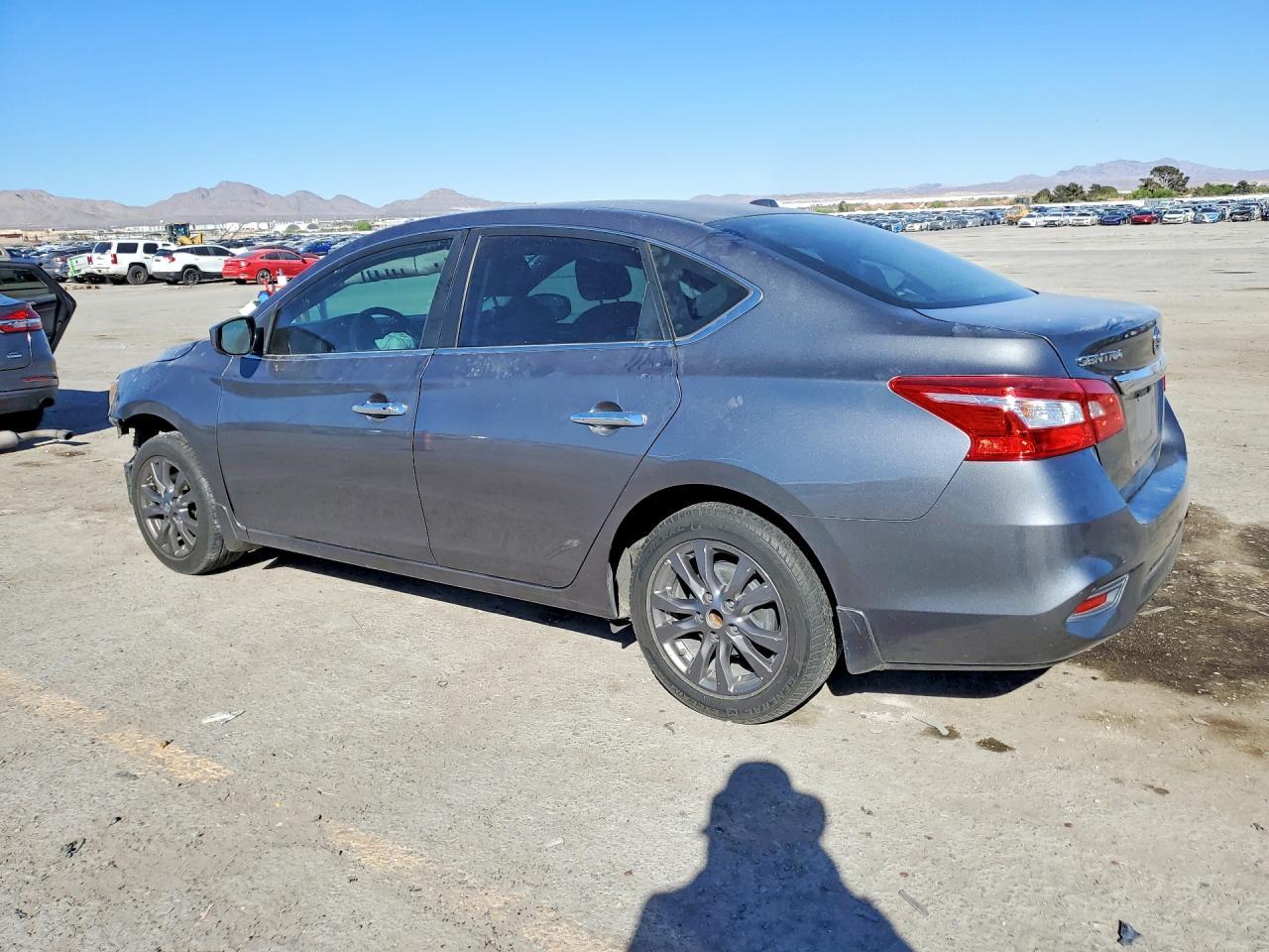 2016 Nissan Sentra Sv - Фото 2