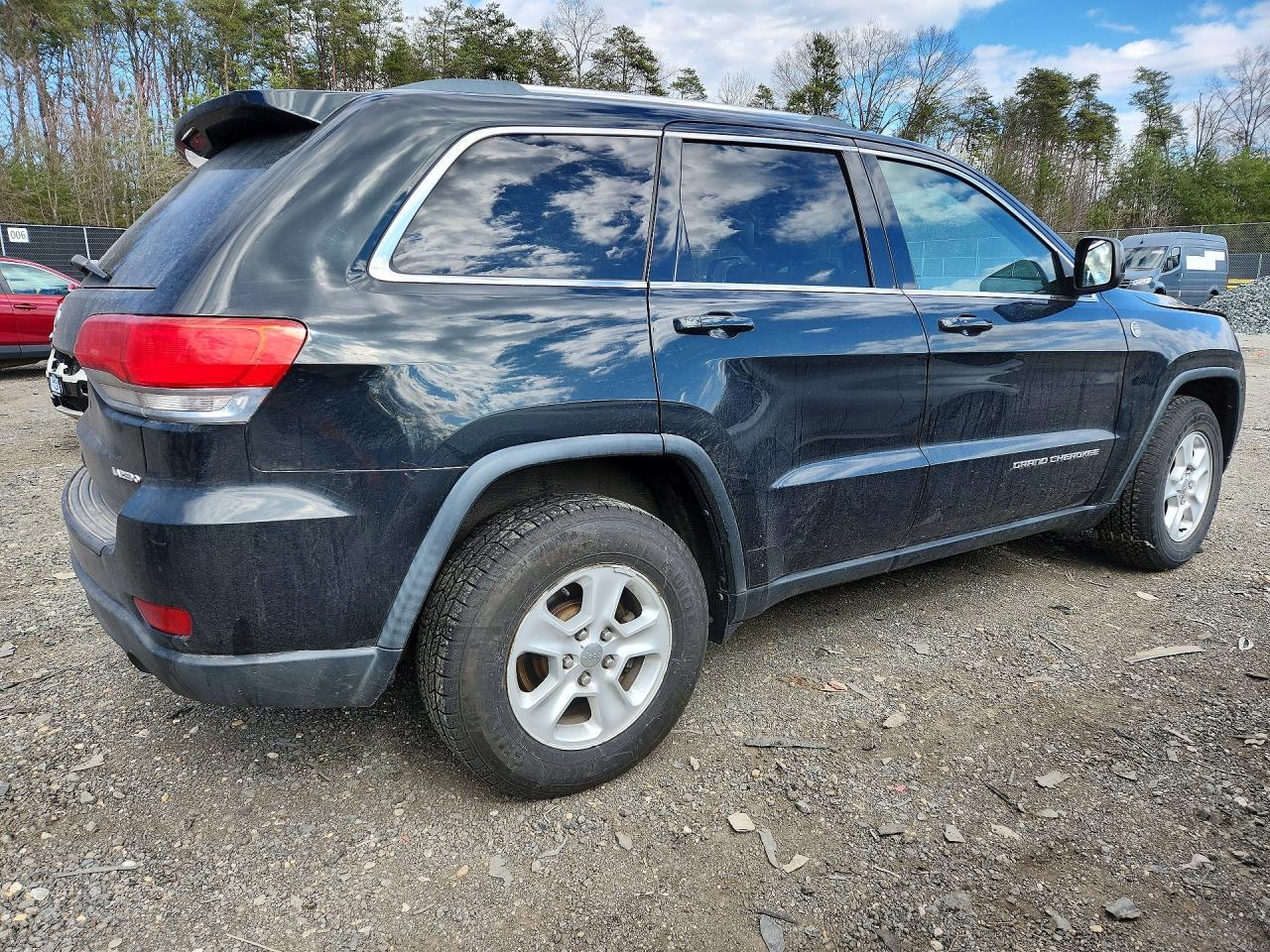 2015 Jeep Grand Cherokee Laredo - Image 3
