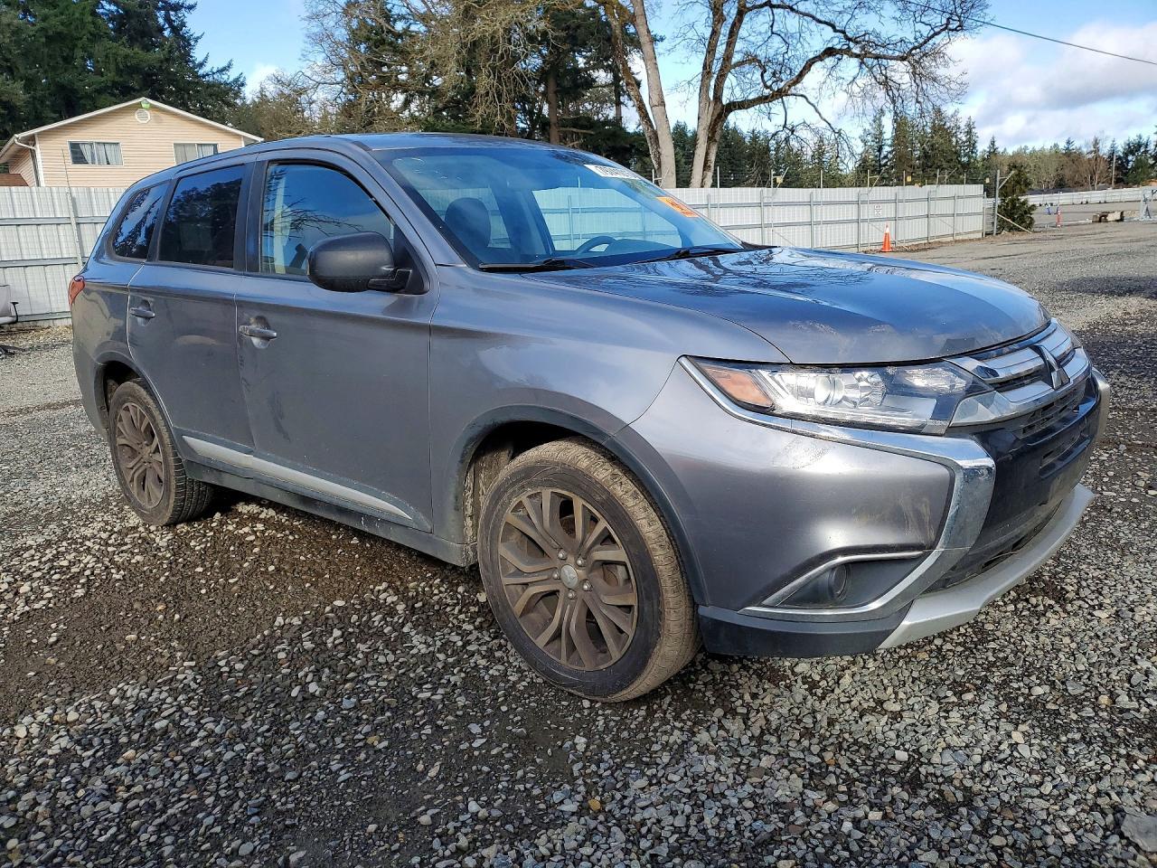 2018 Mitsubishi Outlander Se - Image 4