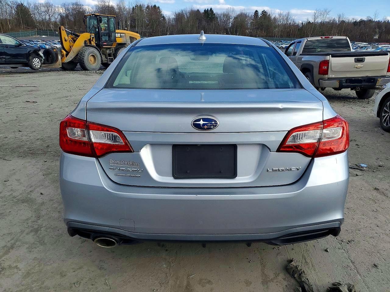 2019 Subaru Legacy - Фото 6
