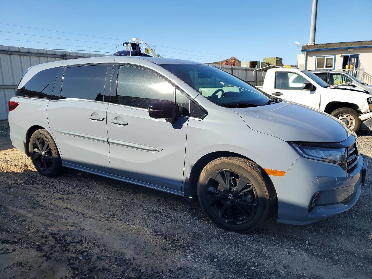 2023 Honda Odyssey Sport-L - Фото 4
