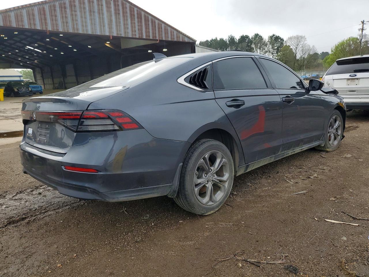 2023 Honda Accord Ex - Image 3