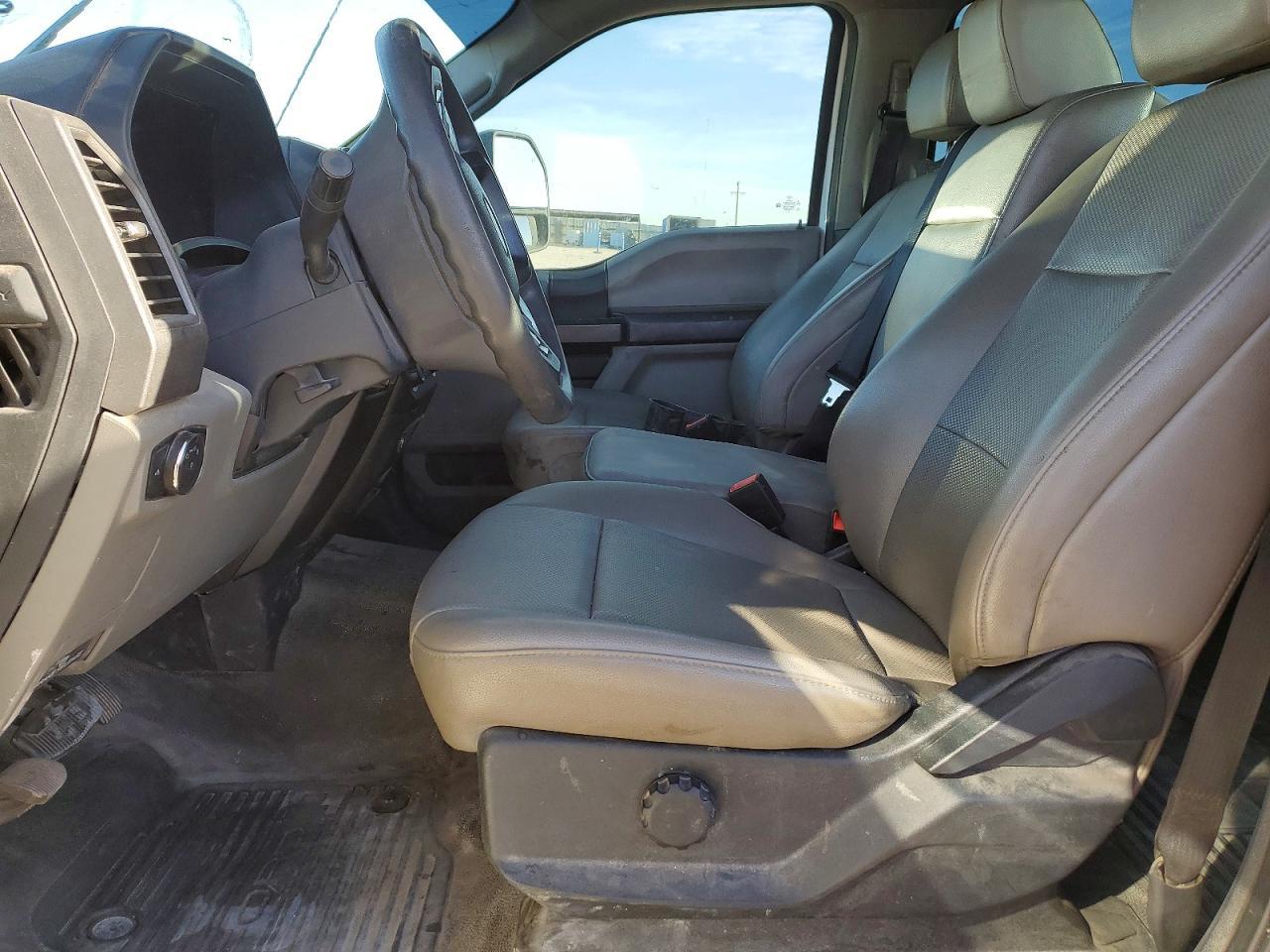 2022 Ford F250 Super Duty - Image 7