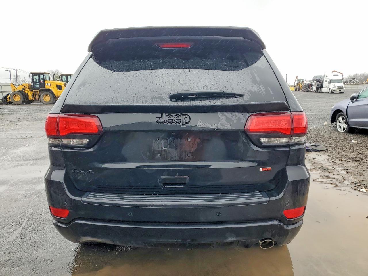 2019 Jeep Grand Cherokee Laredo - Image 6