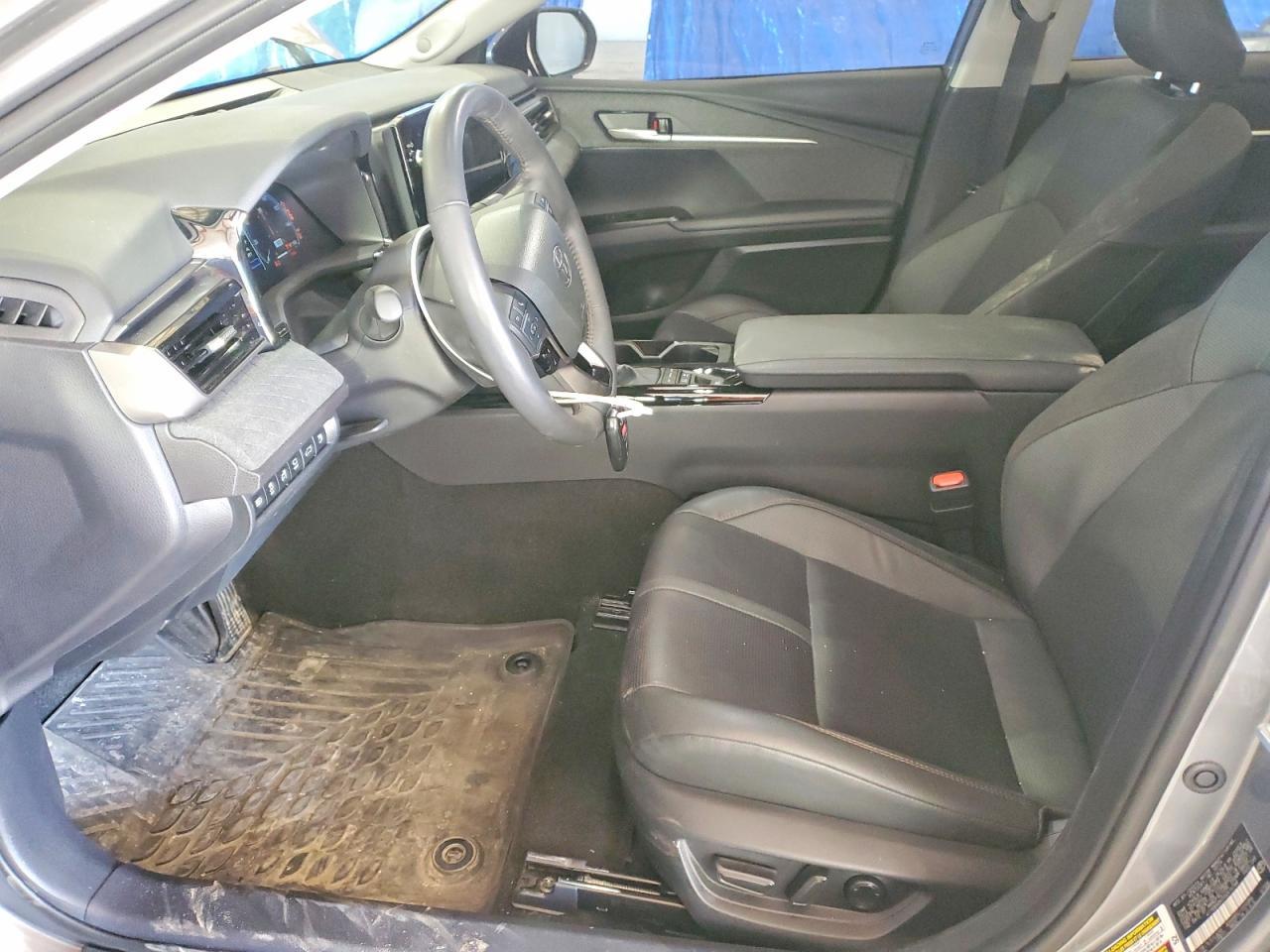 2025 Toyota Camry Xle - Image 7