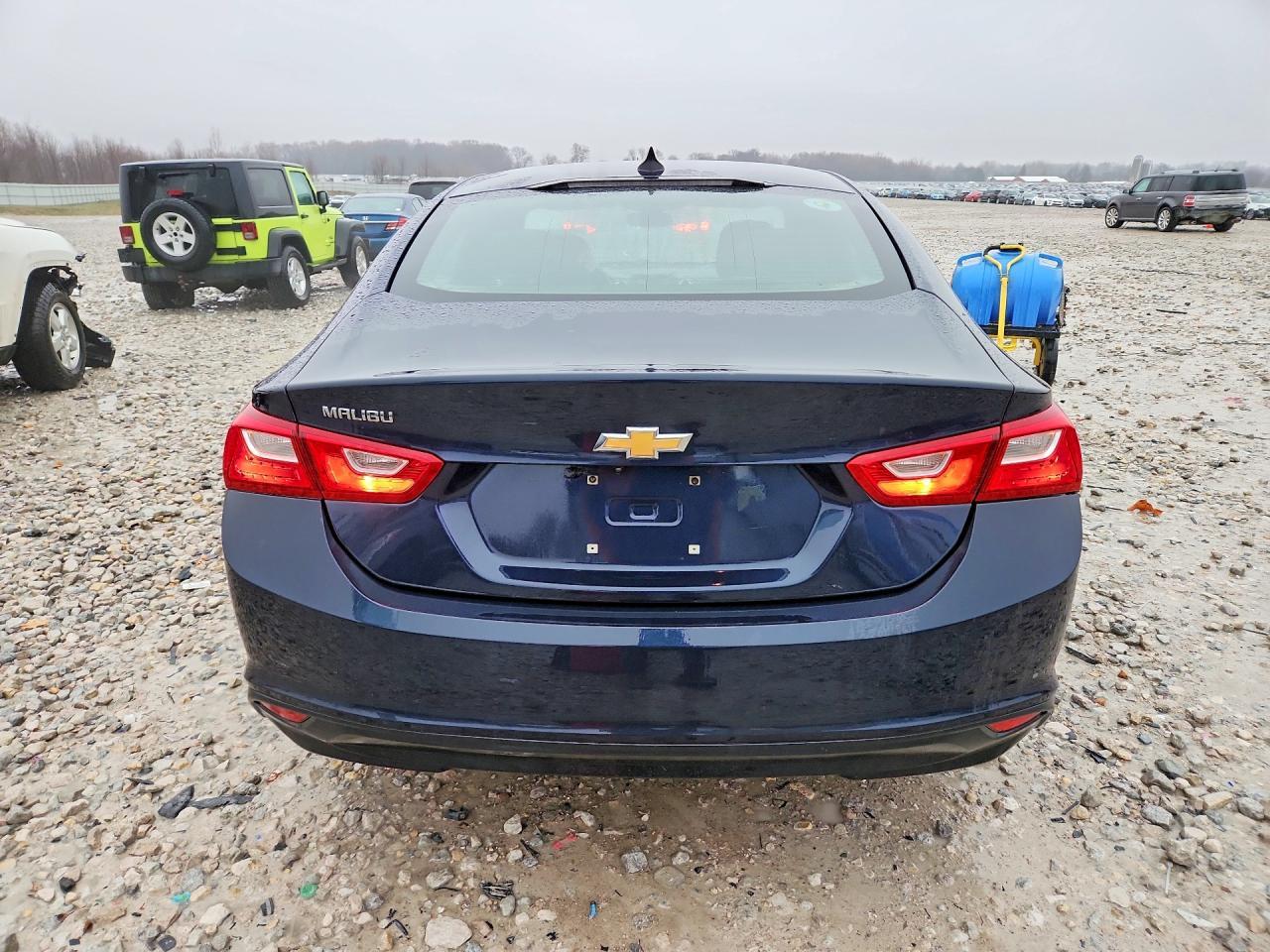 2018 Chevrolet Malibu Ls - Image 6
