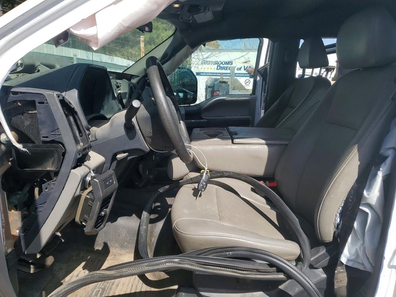 2022 Ford F550 Super Duty Utility / Service Truck - Image 7