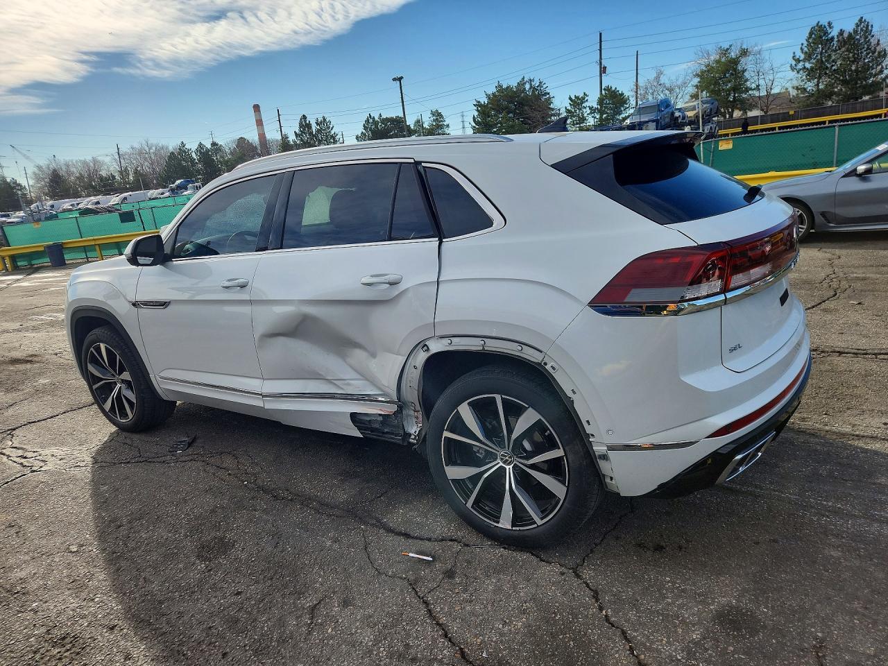 2024 Volkswagen Atlas Cross Sport Sel Premium R-Line - Фото 2