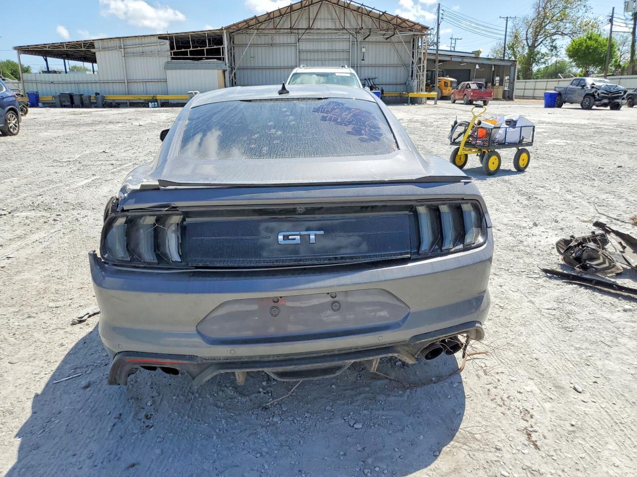 2022 Ford Mustang - Фото 6