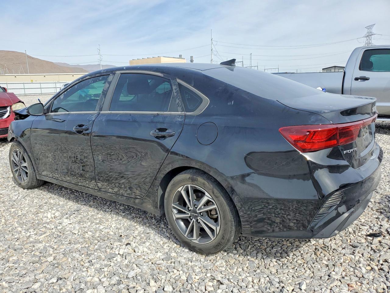 2024 Kia Forte Lxs - Image 2