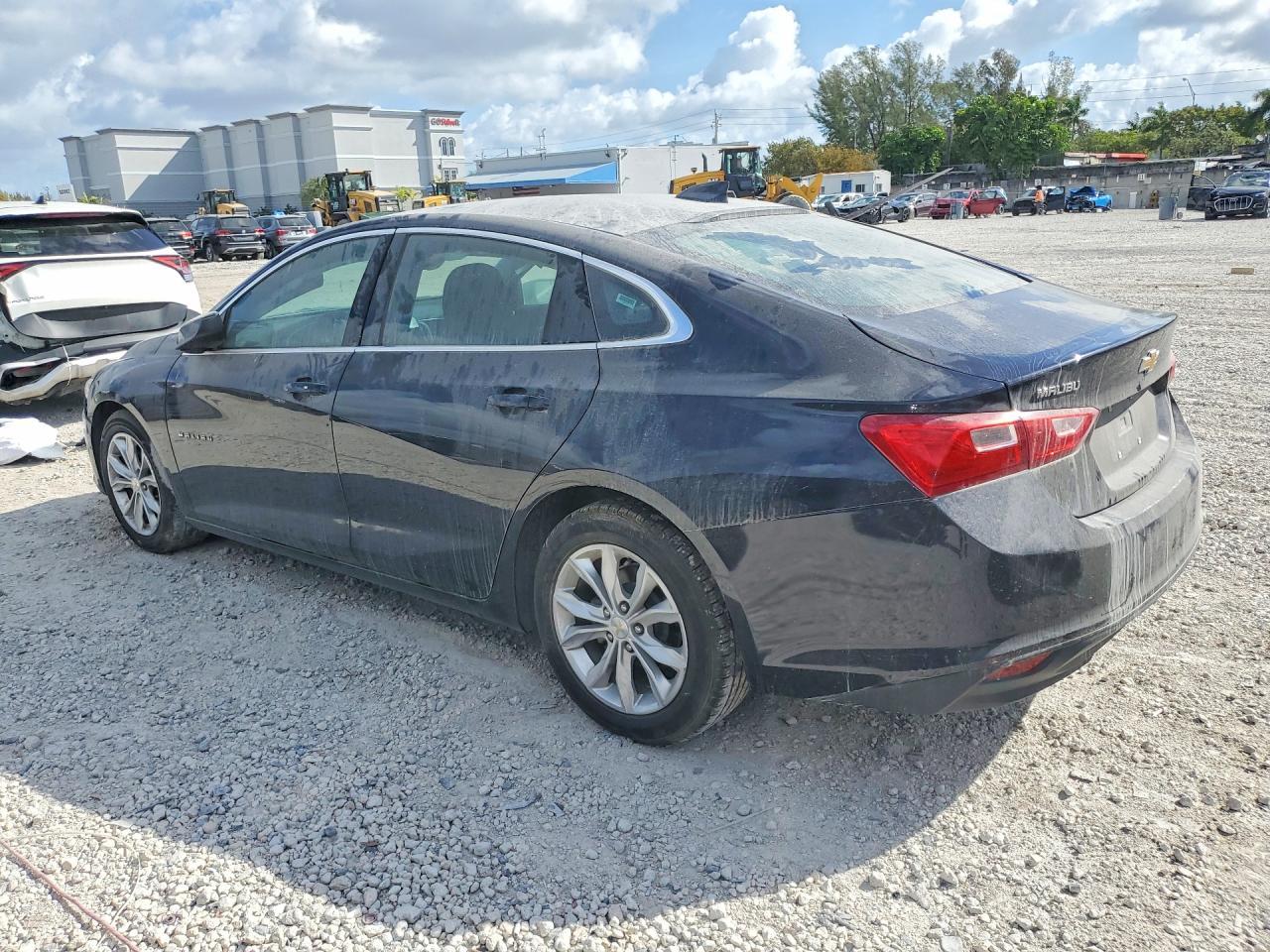 2023 Chevrolet Malibu Lt - Фото 2