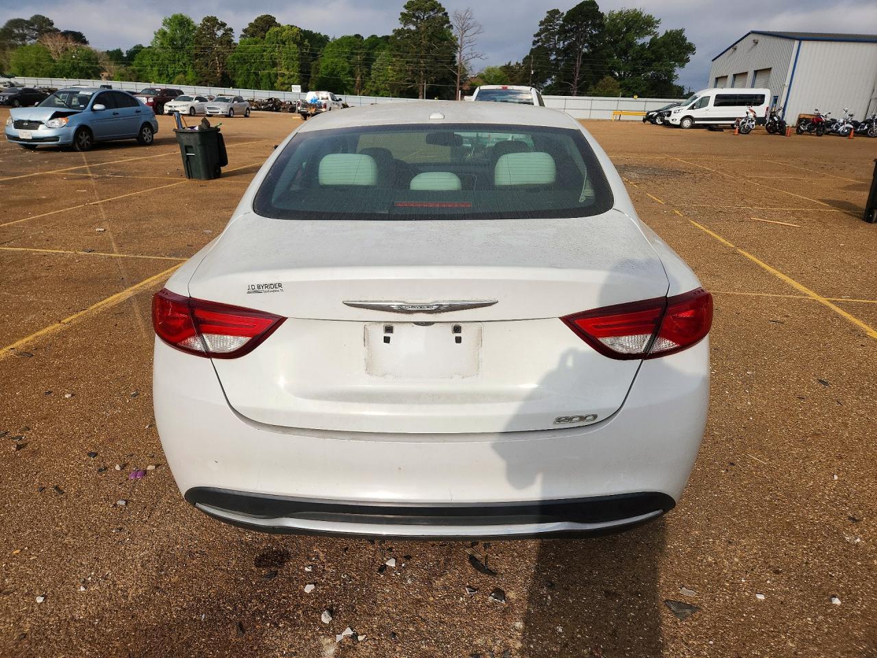 2015 Chrysler 200 Limited - Фото 6