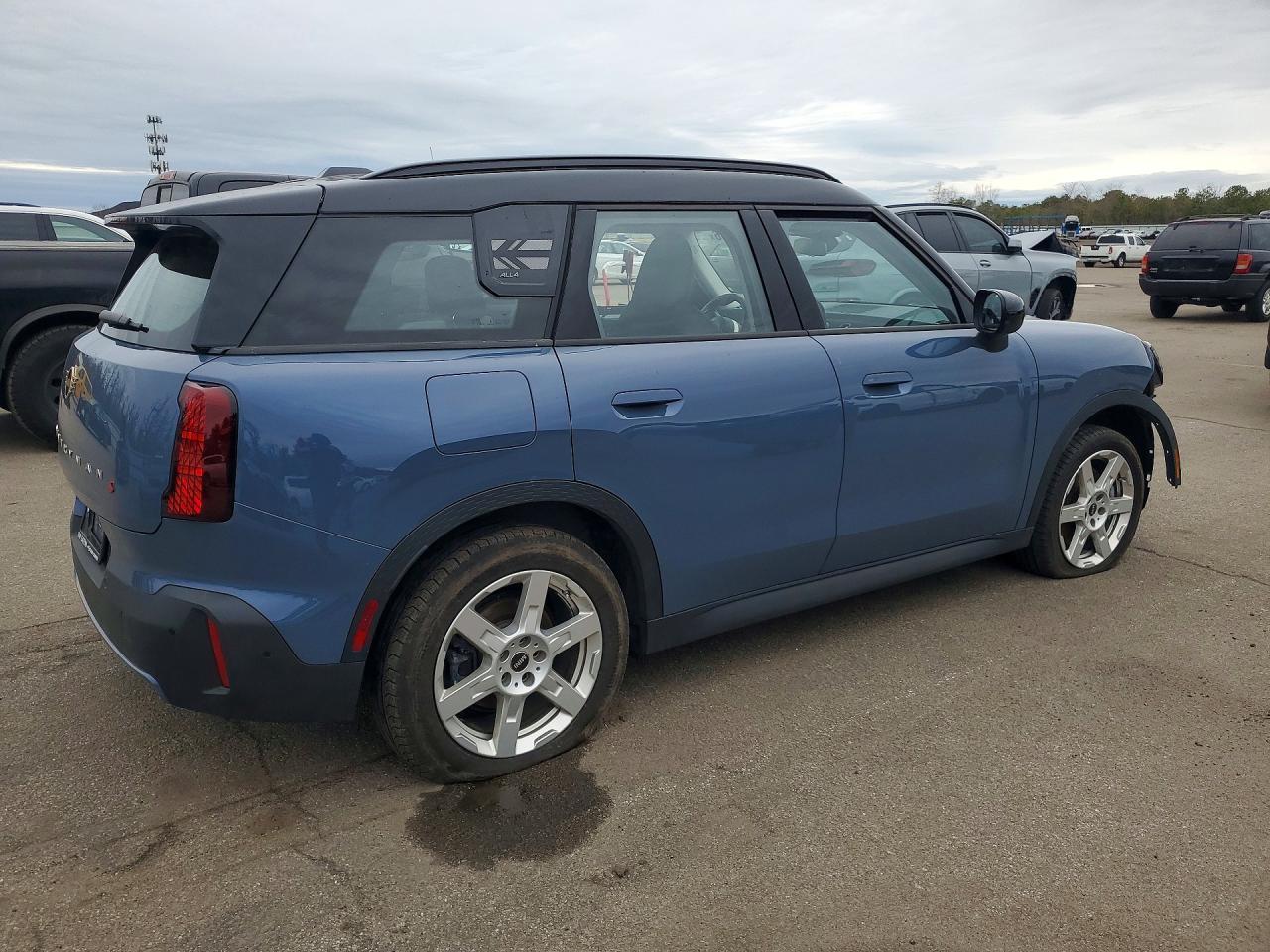 2025 Mini Countryman S All4 - Фото 3