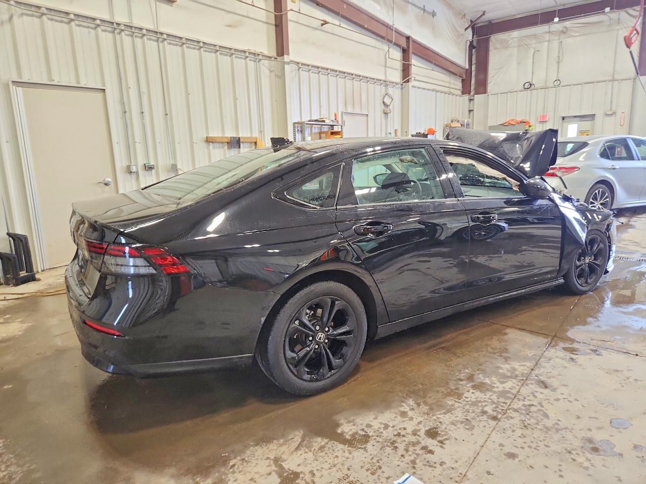 2025 Honda Accord Se - Фото 3
