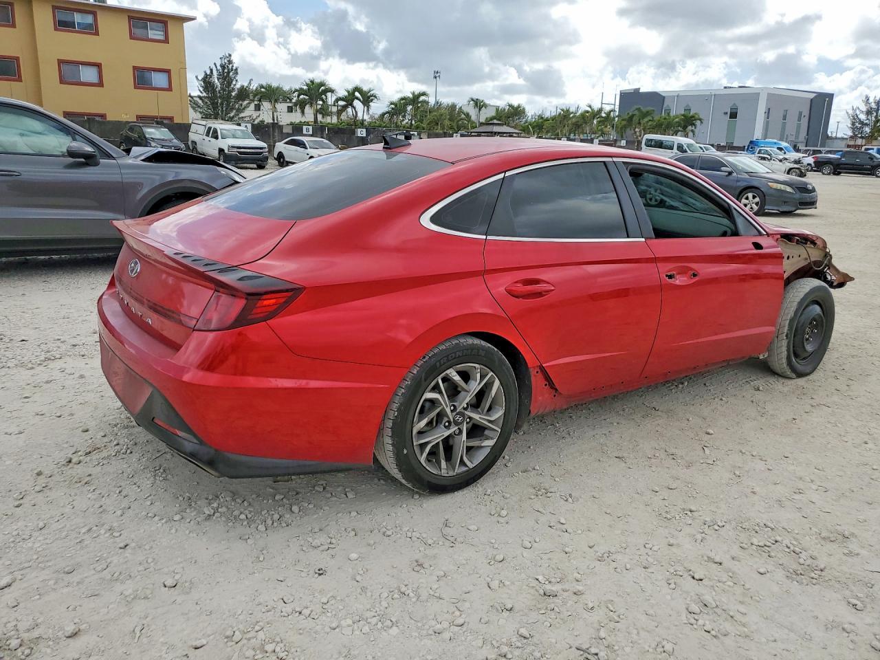 2021 Hyundai Sonata Sel - Фото 3