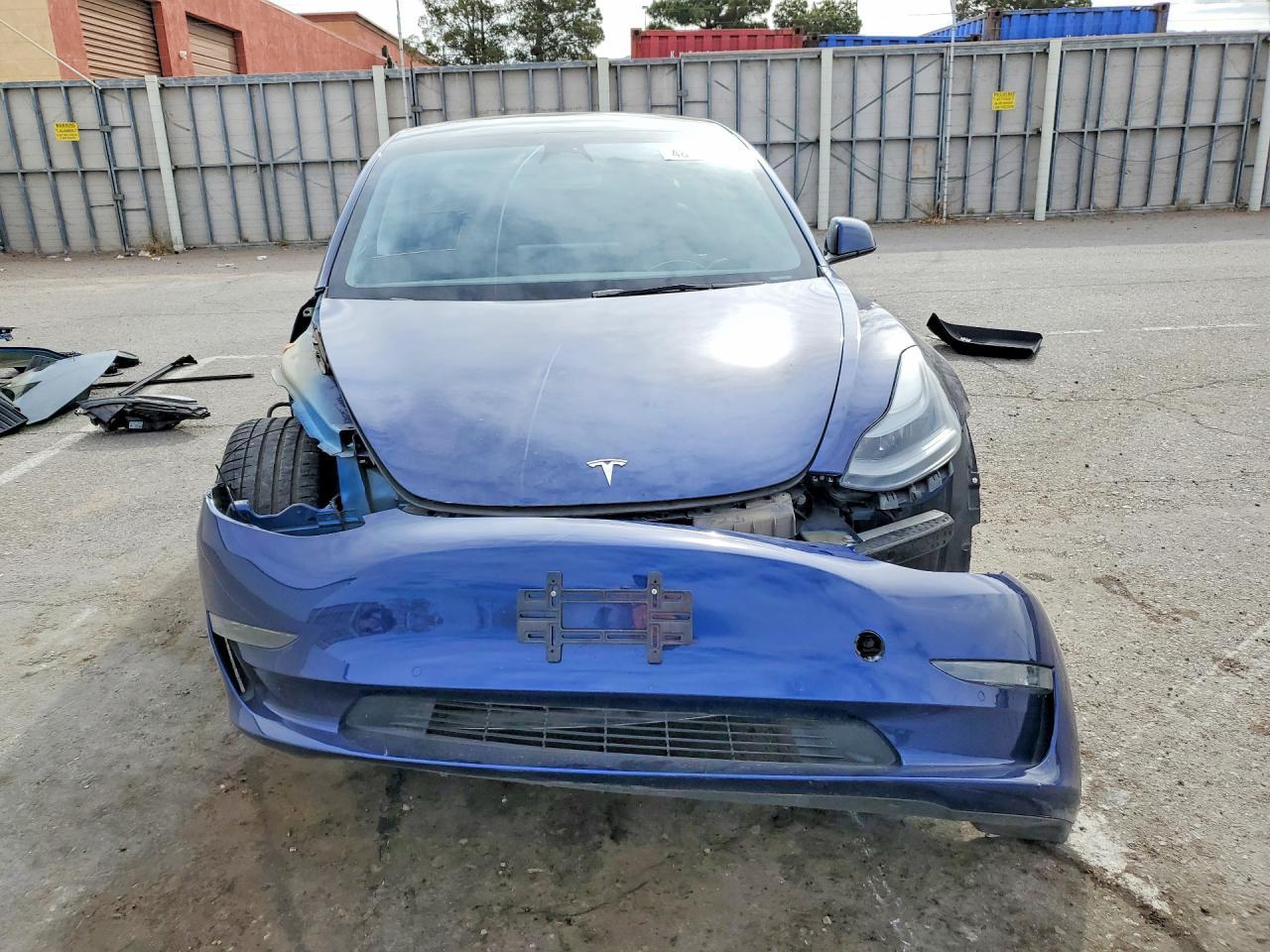 2022 Tesla Model 3 - Image 5