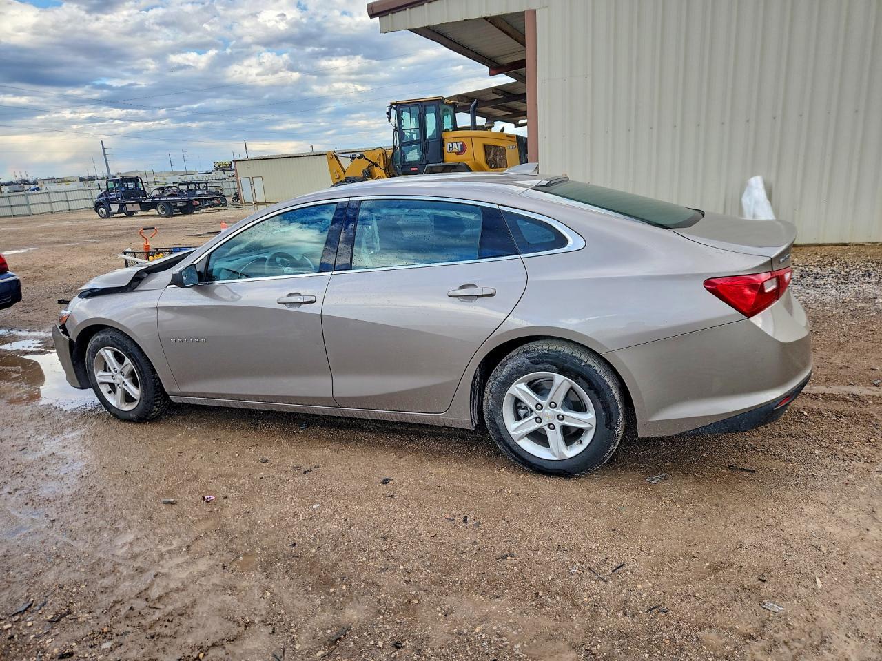 2023 Chevrolet Malibu Lt - Image 2