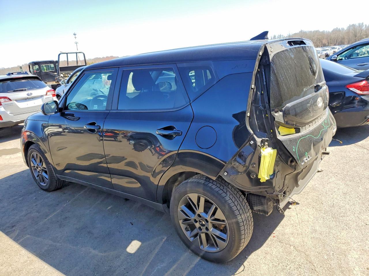 2021 Kia Soul S - Фото 2