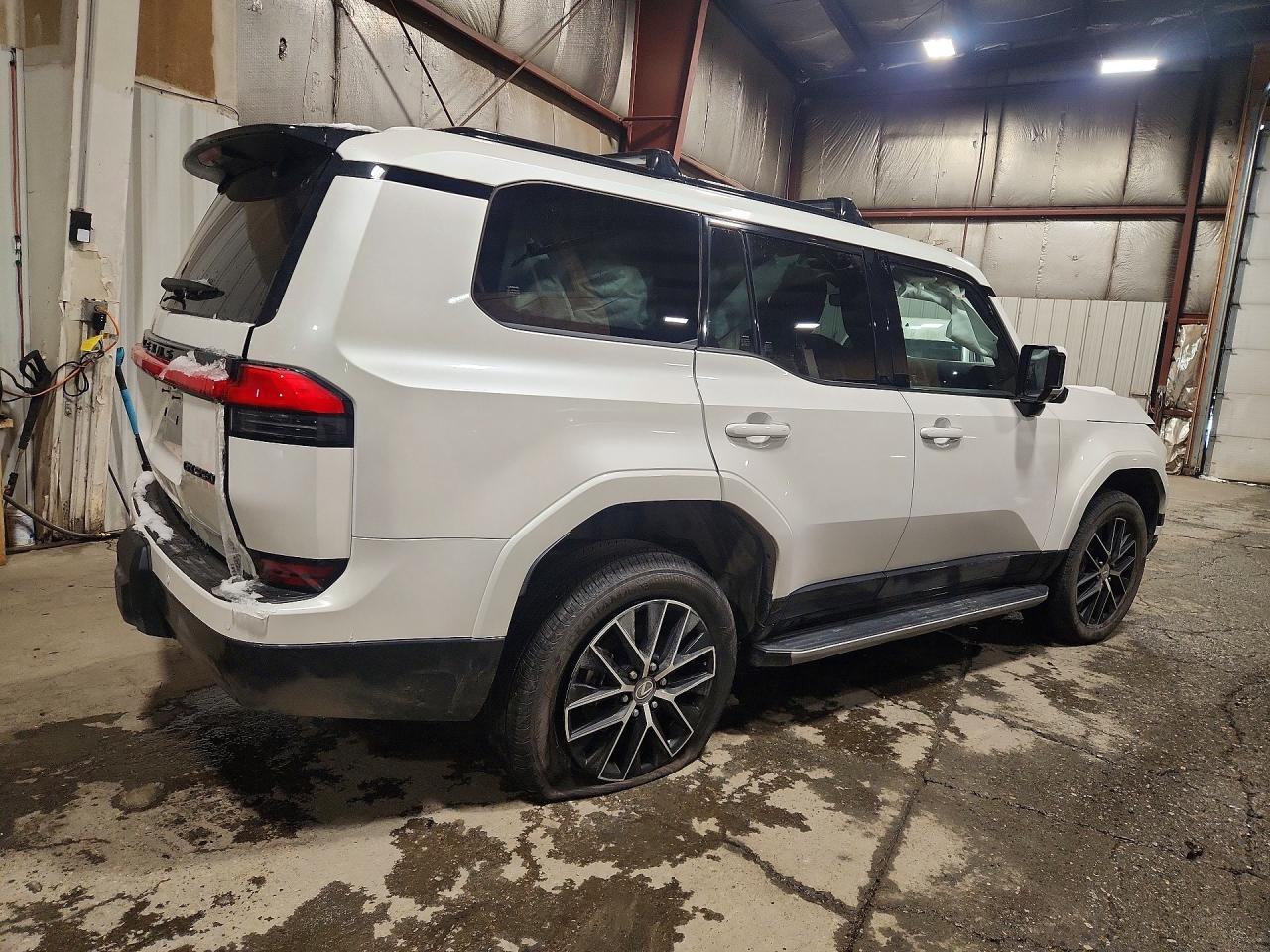 2024 Lexus Gx - Фото 3