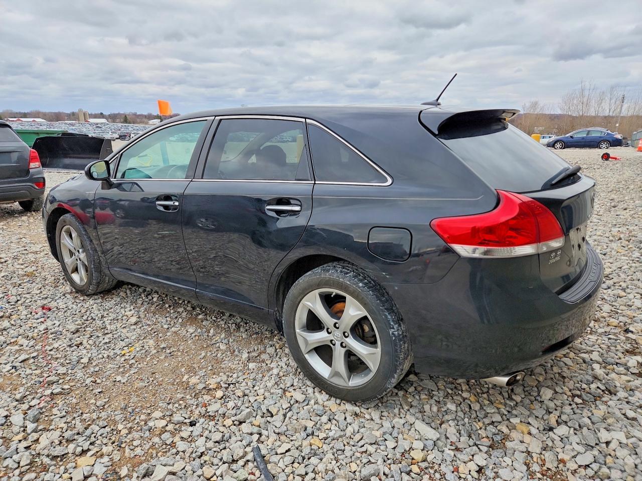 2011 Toyota Venza Awd V6 - Фото 2