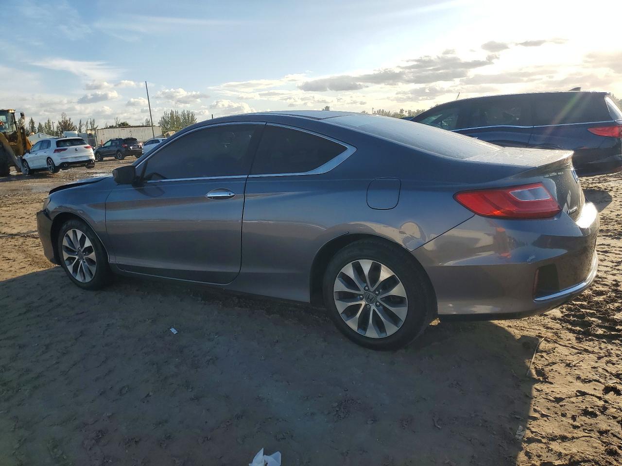 2015 Honda Accord Lx-S - Фото 2