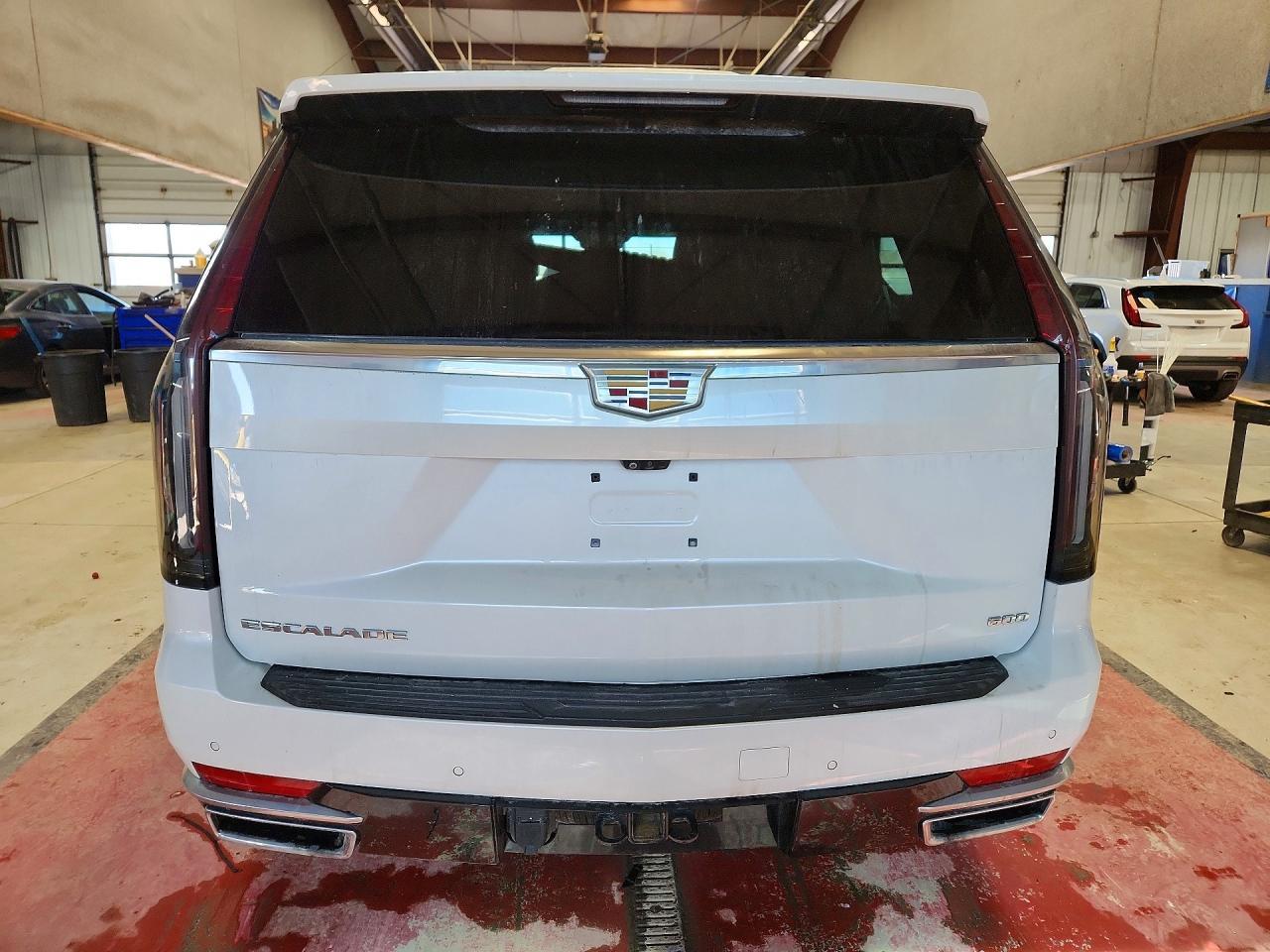 2022 Cadillac Escalade Esv Premium Luxury - Image 6