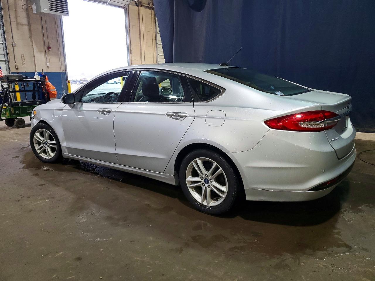 2018 Ford Fusion Se - Фото 2