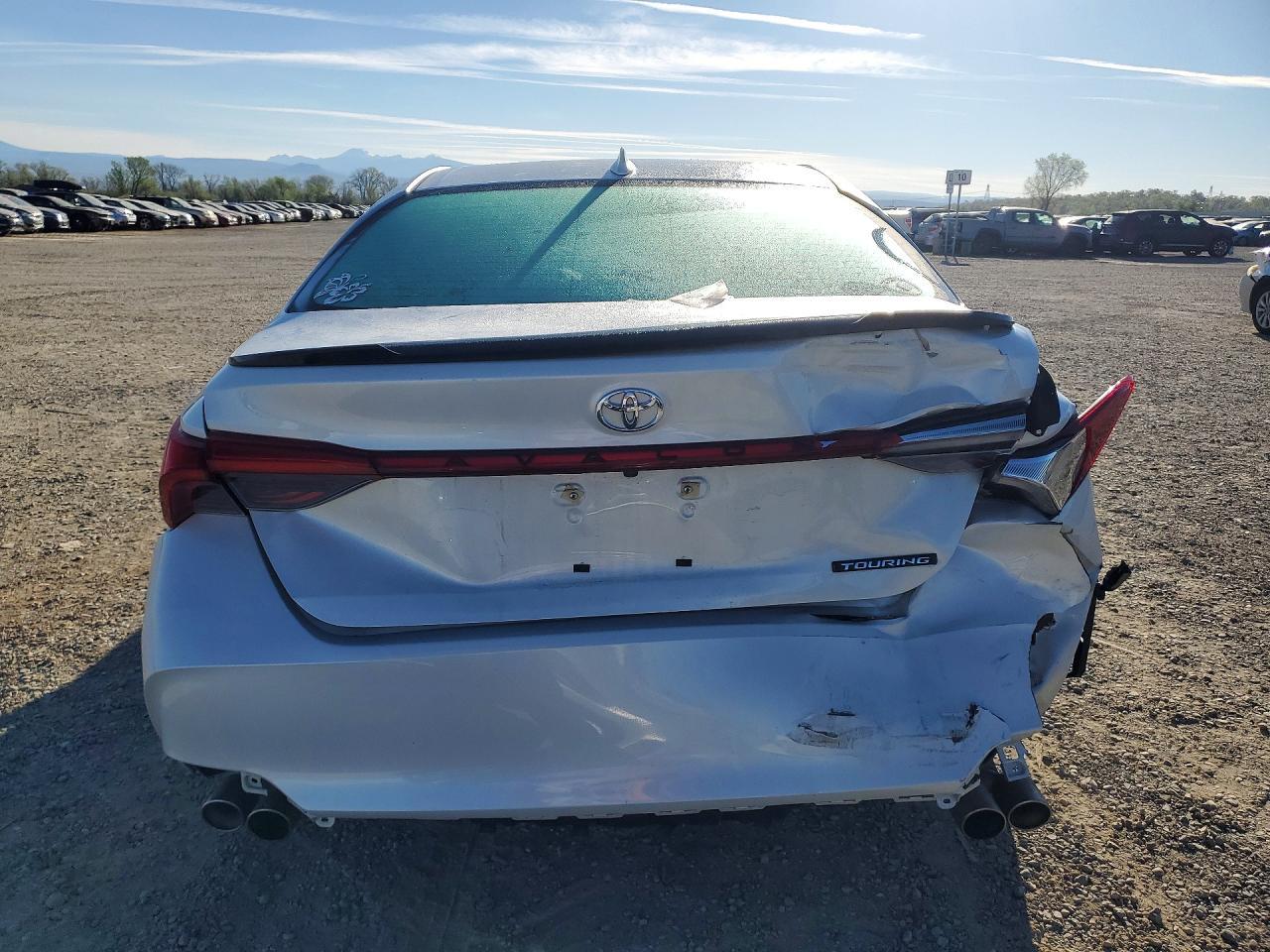 2019 Toyota Avalon Touring - Фото 6