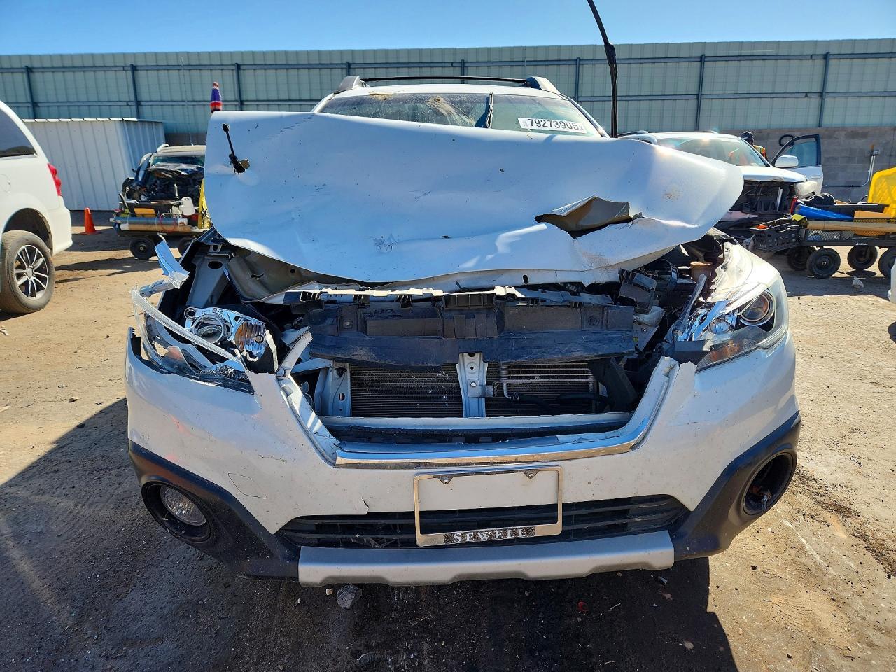 2017 Subaru Outback 3.6R Limited - Image 5