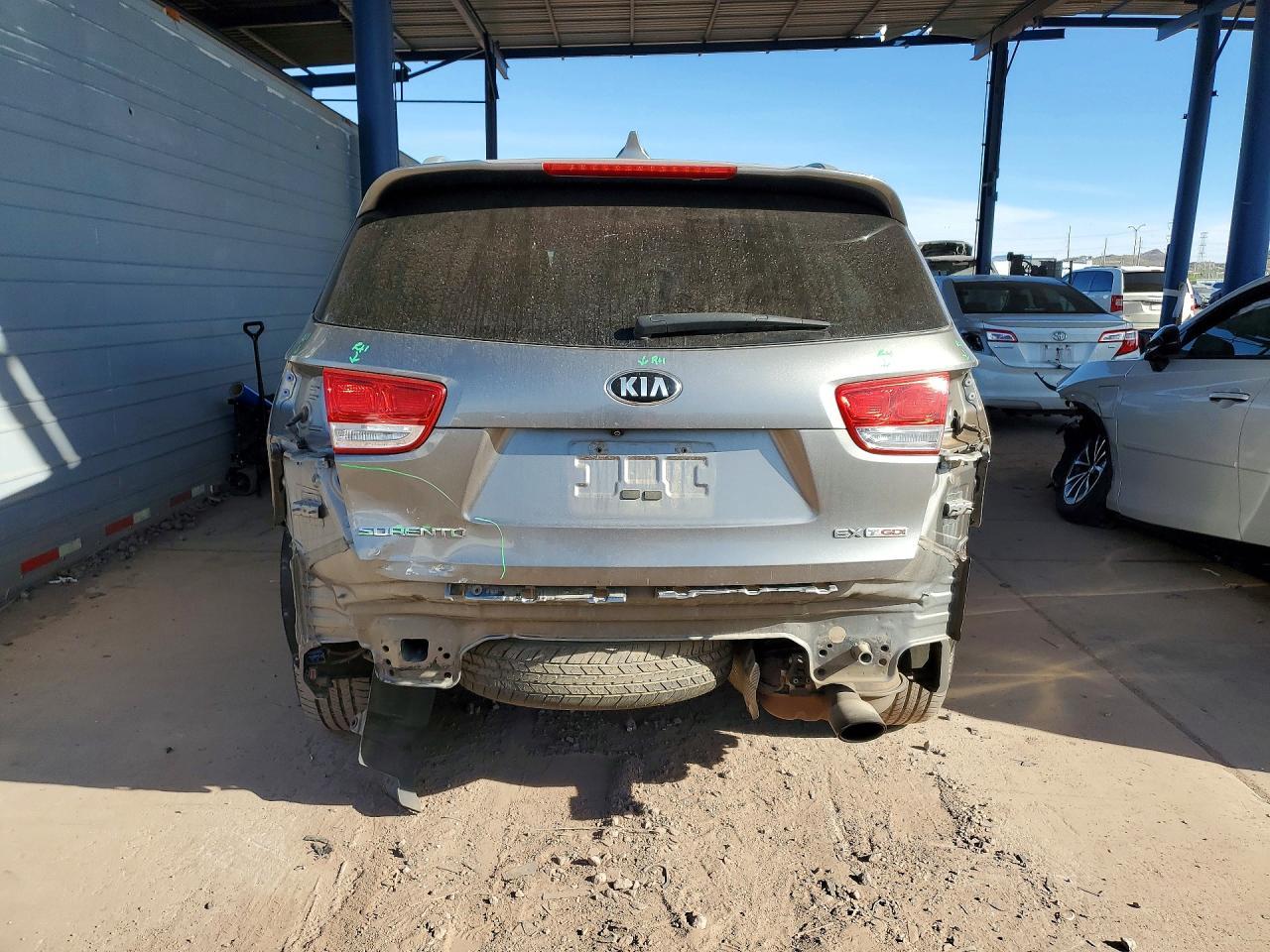 2016 Kia Sorento Ex - Image 6