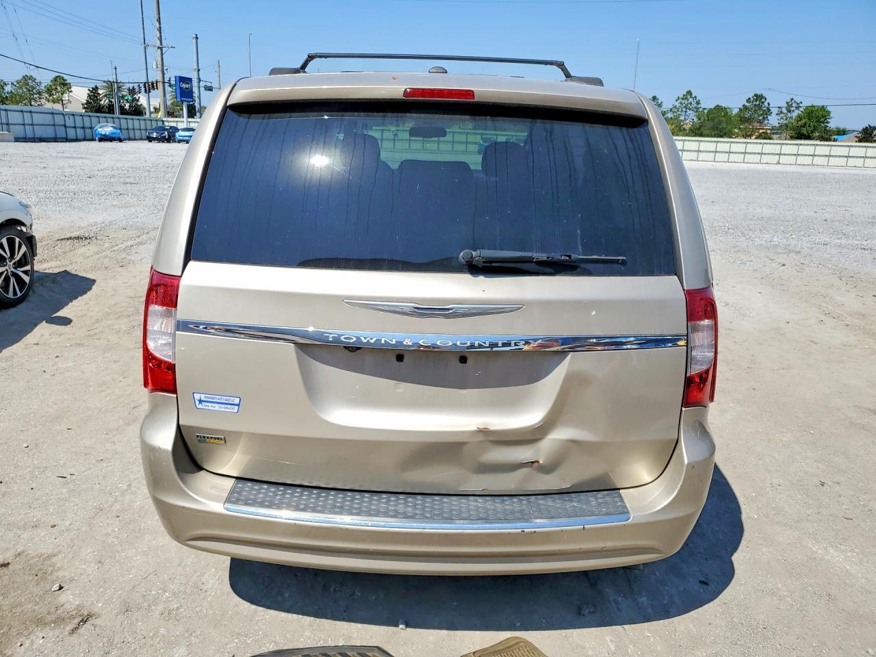 2016 Chrysler Town & Country Touring - Фото 6