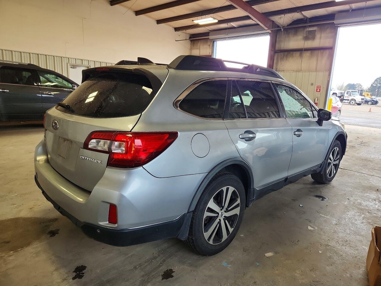 2018 Subaru Outback 2.5I Limited - Фото 3