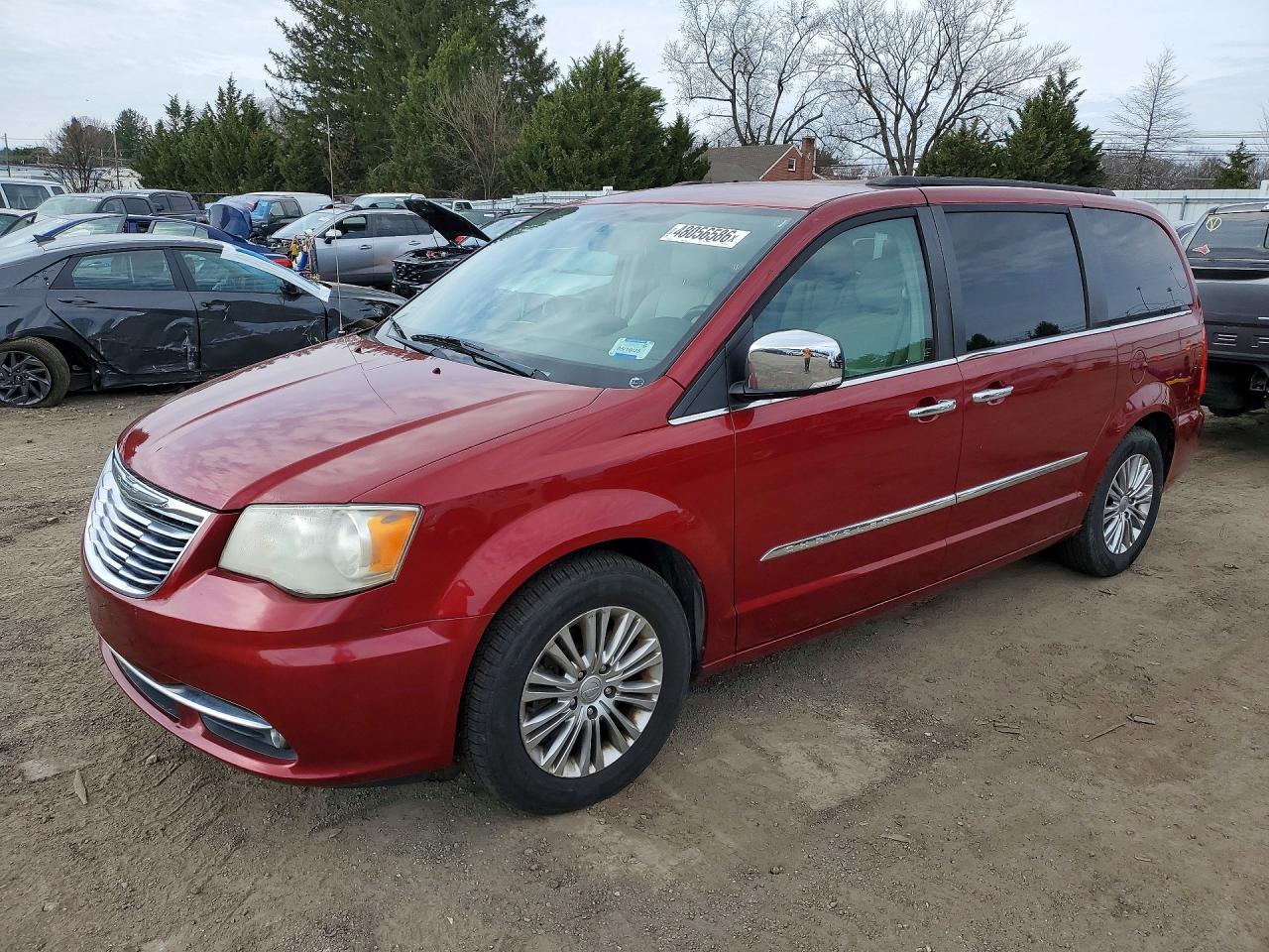 2013 Chrysler Town & Country Touring L