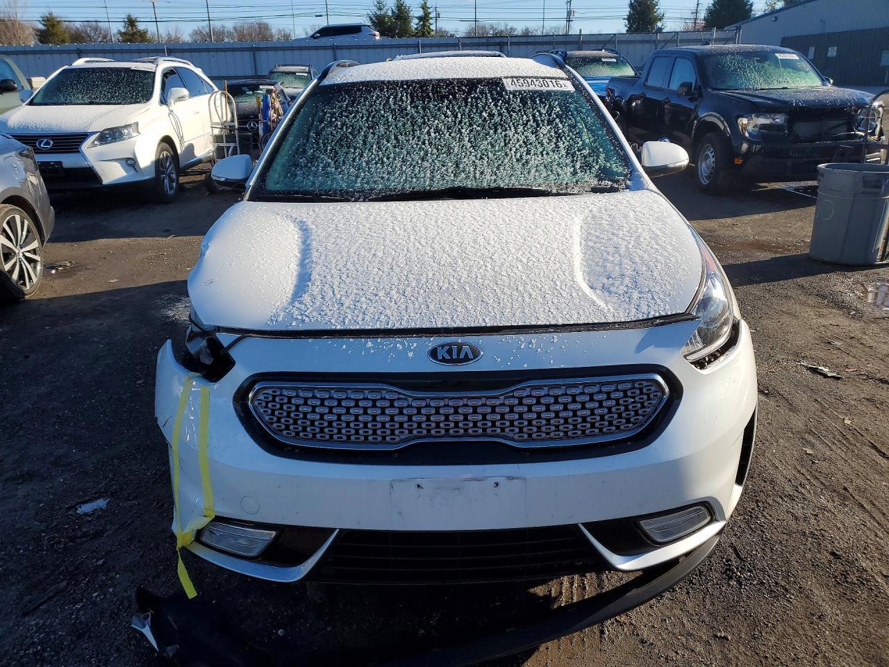 2019 Kia Niro S Touring - Фото 5