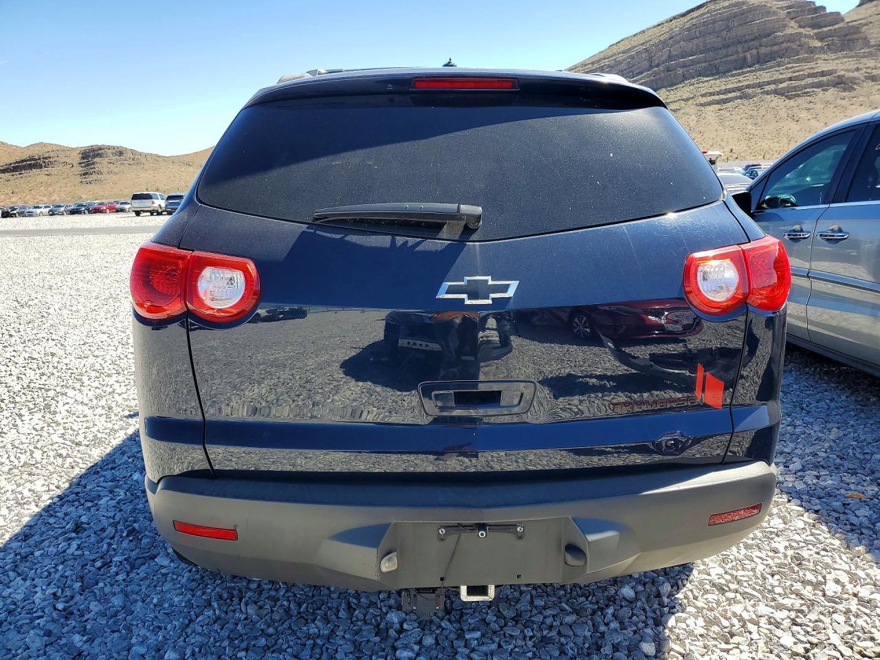 2011 Chevrolet Traverse Ls - Image 6