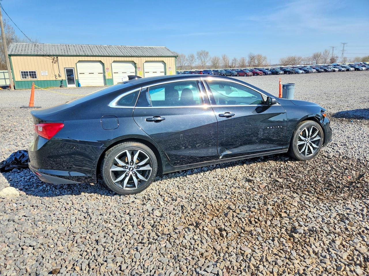 2017 Chevrolet Malibu Lt - Фото 3